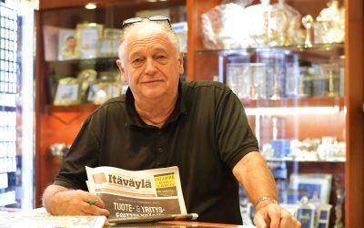 Kultasepänliike luottaa printtimainontaan: ”Lehdessä mainos lepää silmän alla”